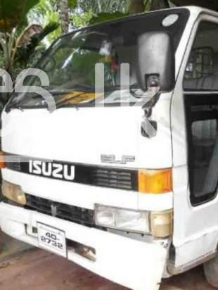 Isuzu ELF 250 Vans, Buses & Lorries in Hambantota