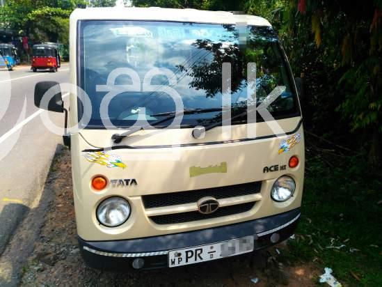 Tata Dimo Batta Vans, Buses & Lorries in Kesbewa