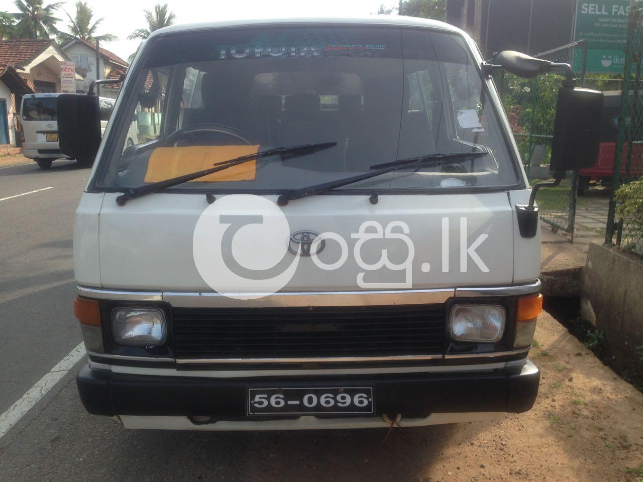Toyota HiAce 1989 Vans, Buses & Lorries in Ambalangoda