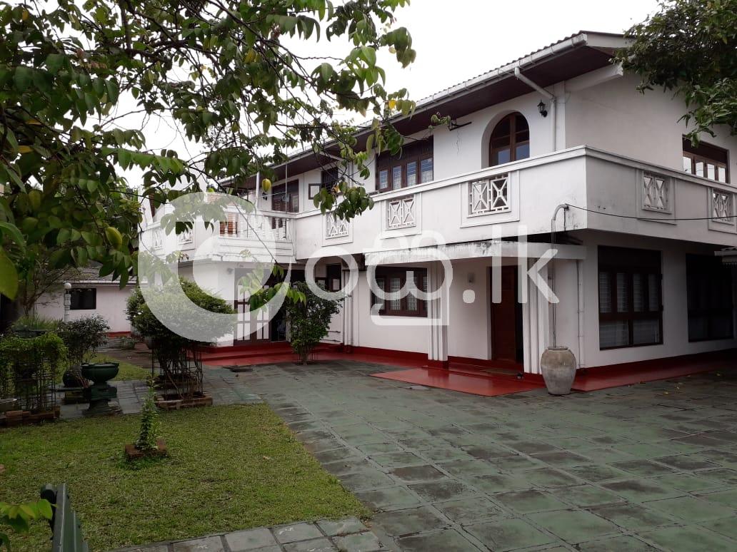 Two Storied House for Lease or Rent in Makumbura. Houses in Pannipitiya