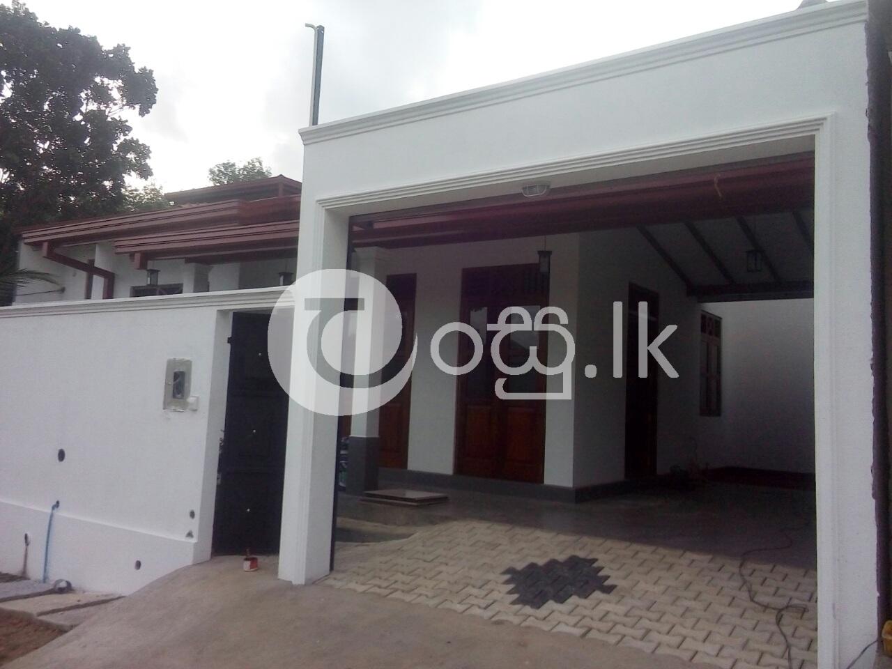 New house for Sale Houses in Kesbewa