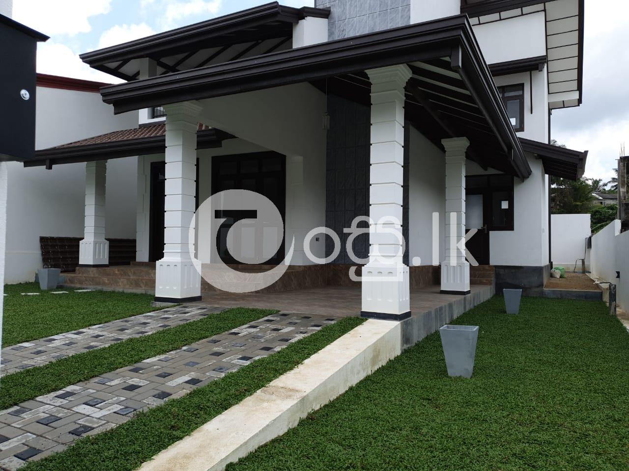 Two Storied House For Sale in Ranmuthugala Houses in Kadawatha
