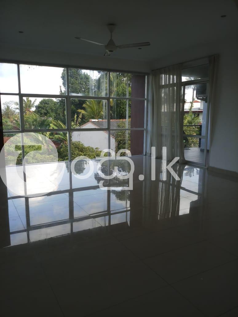 Upstairs House for Rent in Nugegoda Houses in Nugegoda