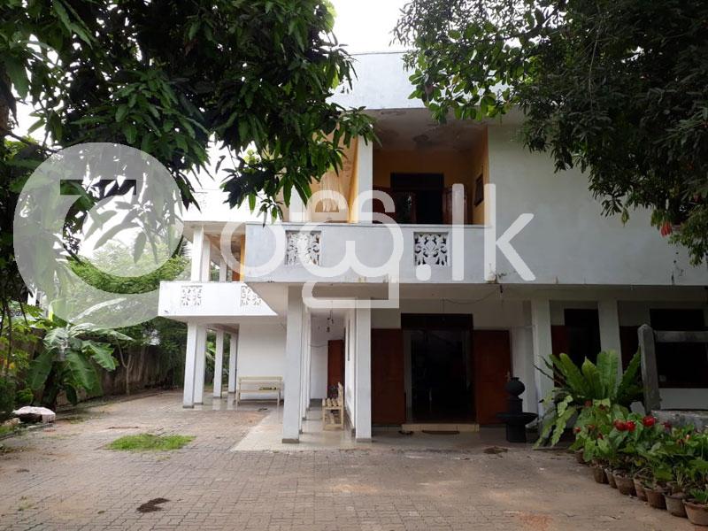 COMMERCIAL BUILDING FOR SALE IN PANADURA. Houses in Panadura