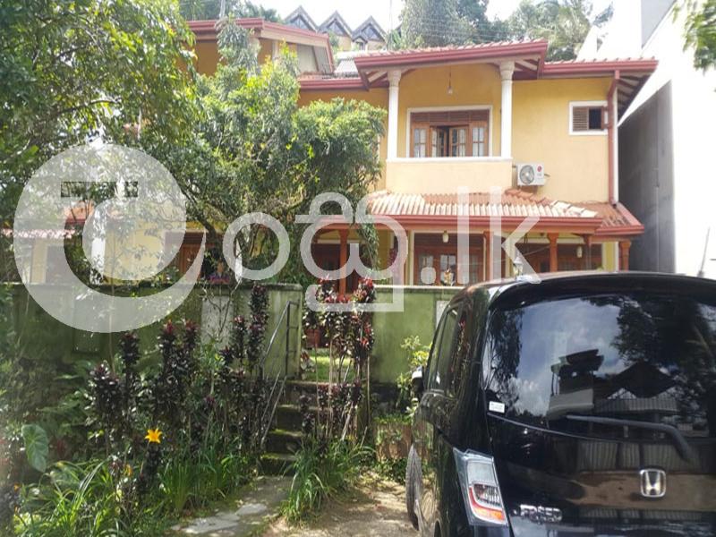 Two storied Morden House with Property Houses in Bandarawela