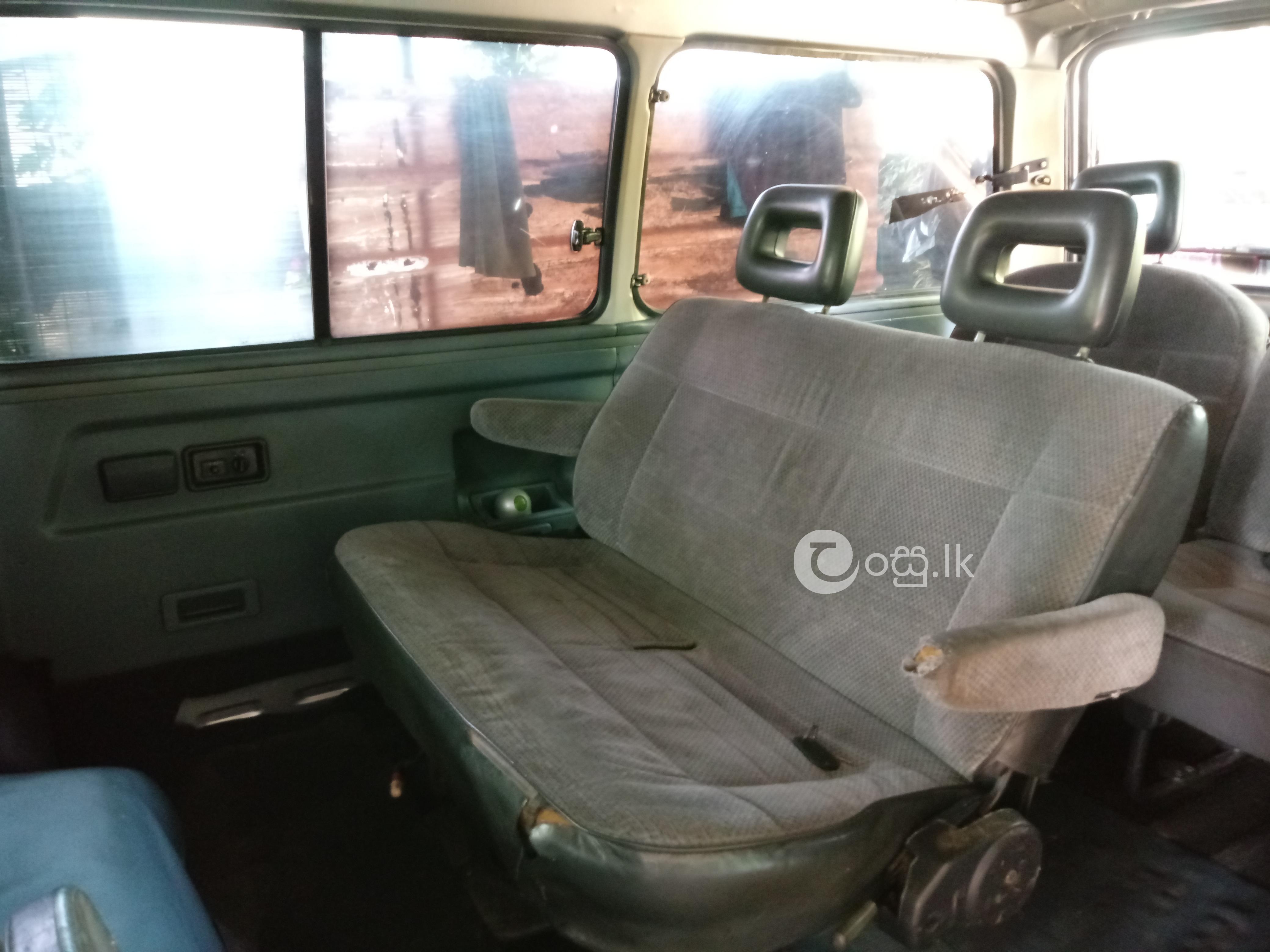 Toyota Liteace  Vans, Buses & Lorries in Battaramulla