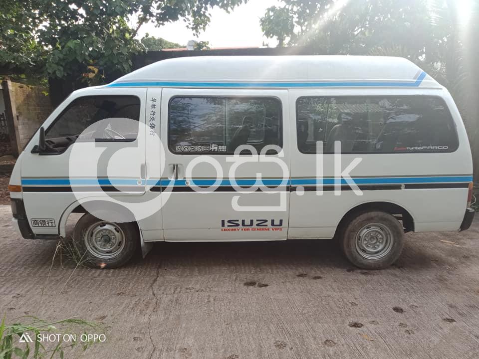 Isuzu Fargo Van Vans, Buses & Lorries in Colombo 1