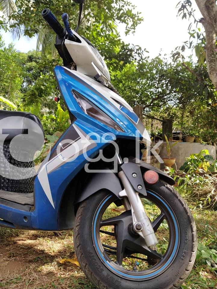 Hero dash 2016 Motorbikes & Scooters in Anuradhapura