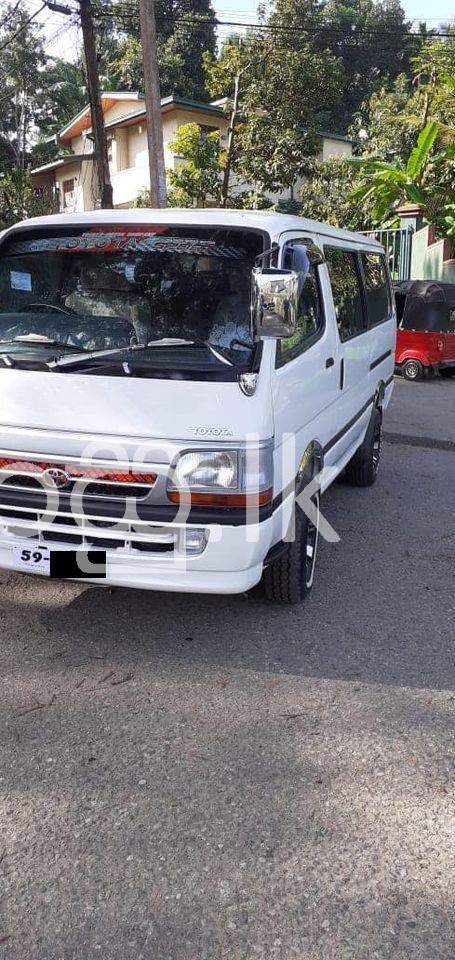Toyota HIace Vans, Buses & Lorries in Katugastota