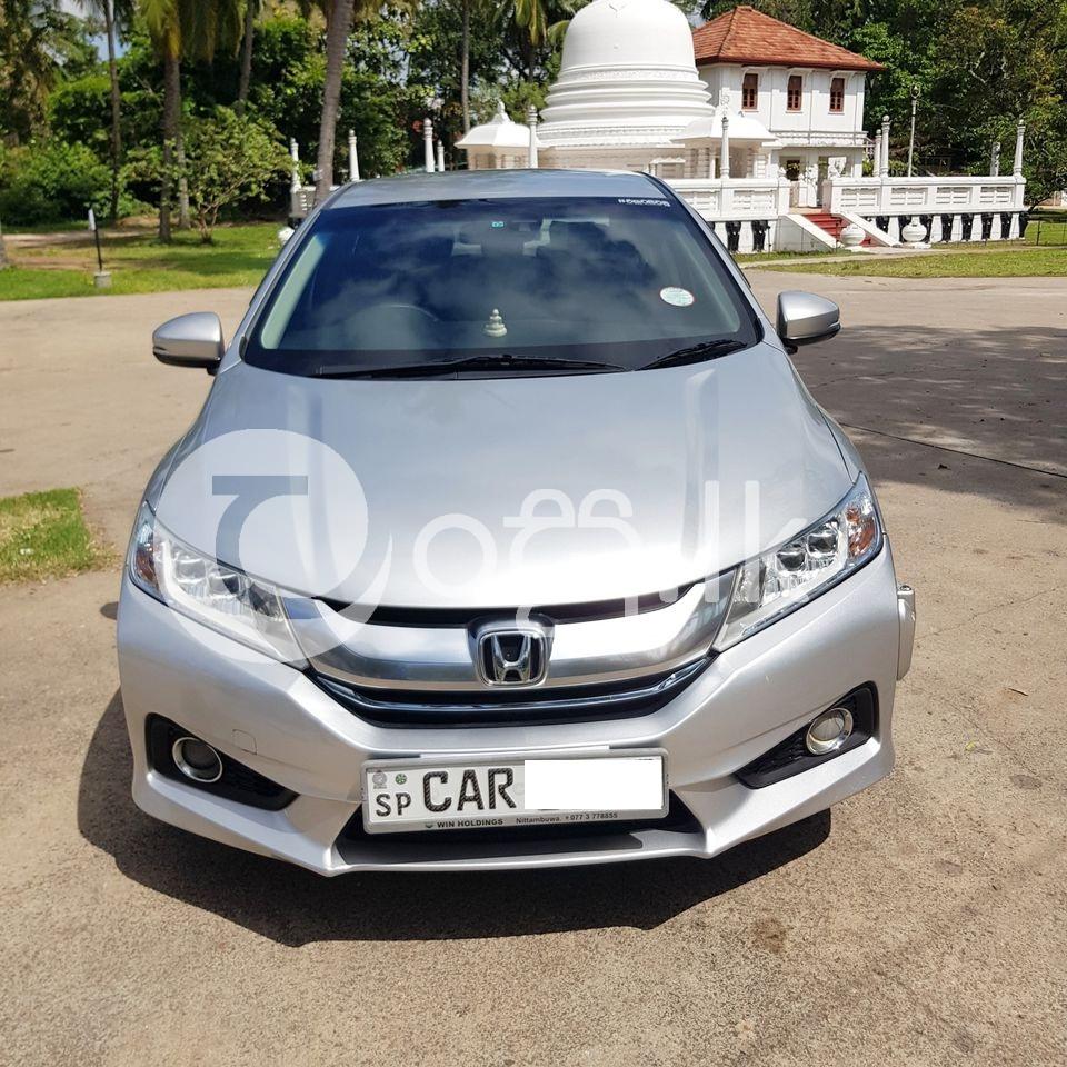 HONDA GRACE HYBRID  Cars in Negombo
