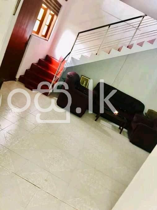 සුපිරි ගෙයක් Houses in Colombo 1