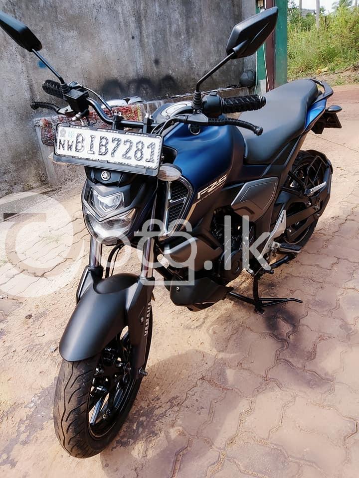 Fz s version 3 BIB number Motorbikes & Scooters in Negombo