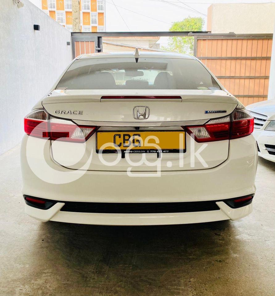 Honda Grace 2018 Cars in Mount Lavinia