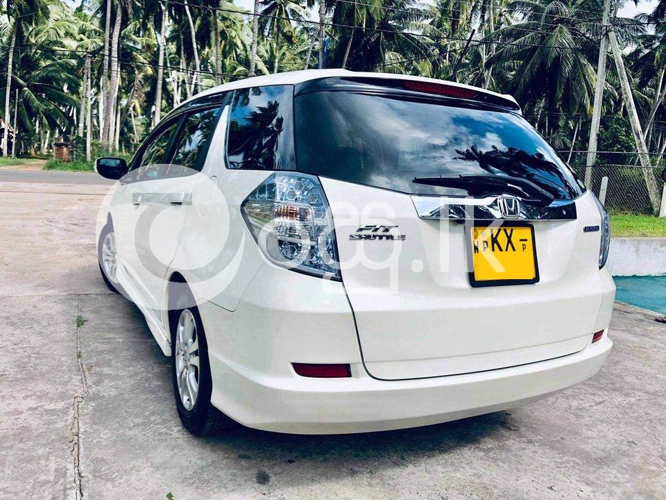 Honda Fit Cars in Colombo 1