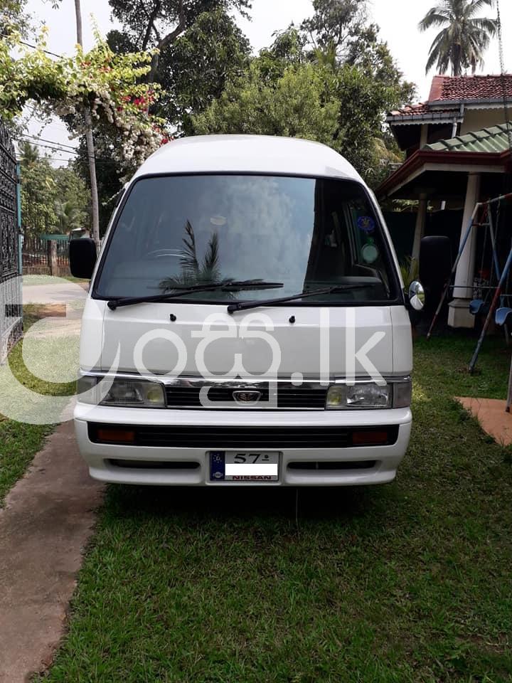 Nissan caravan high roof 1990 Vans, Buses & Lorries in Negombo