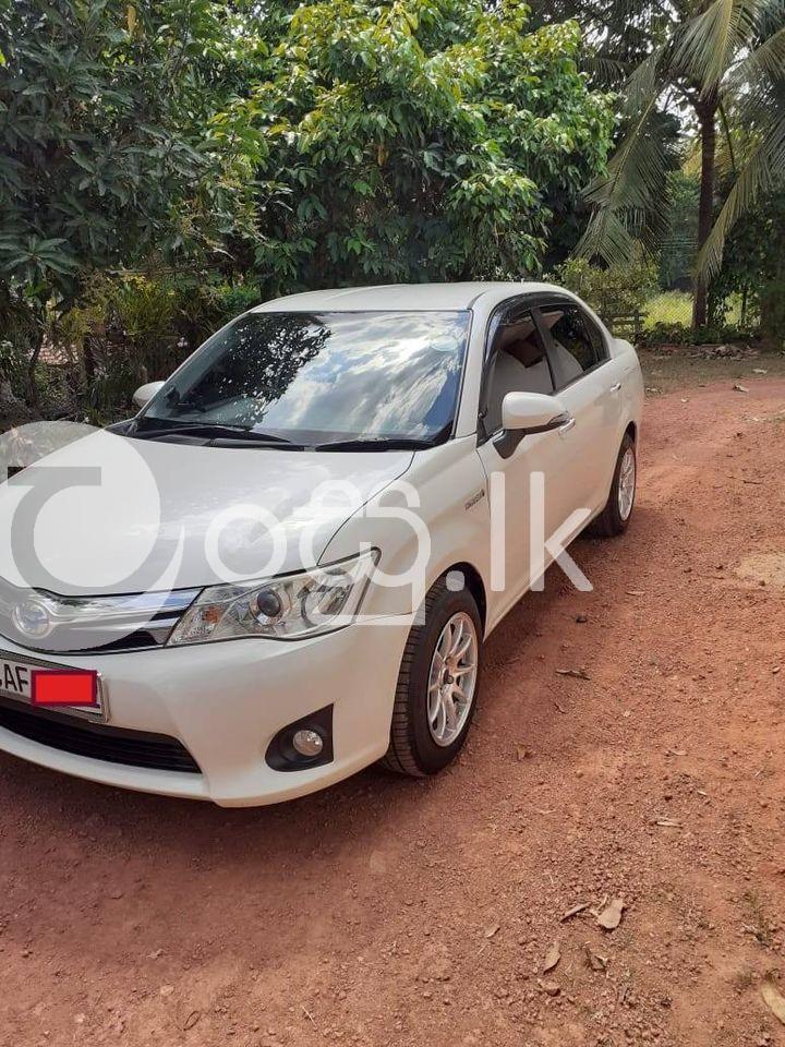 2015 Toyota axio car Cars in Negombo