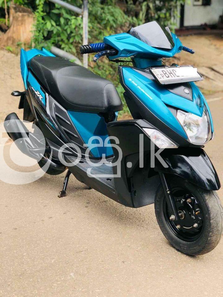 YAMAHA    RAY ZR  Motorbikes & Scooters in Kandy