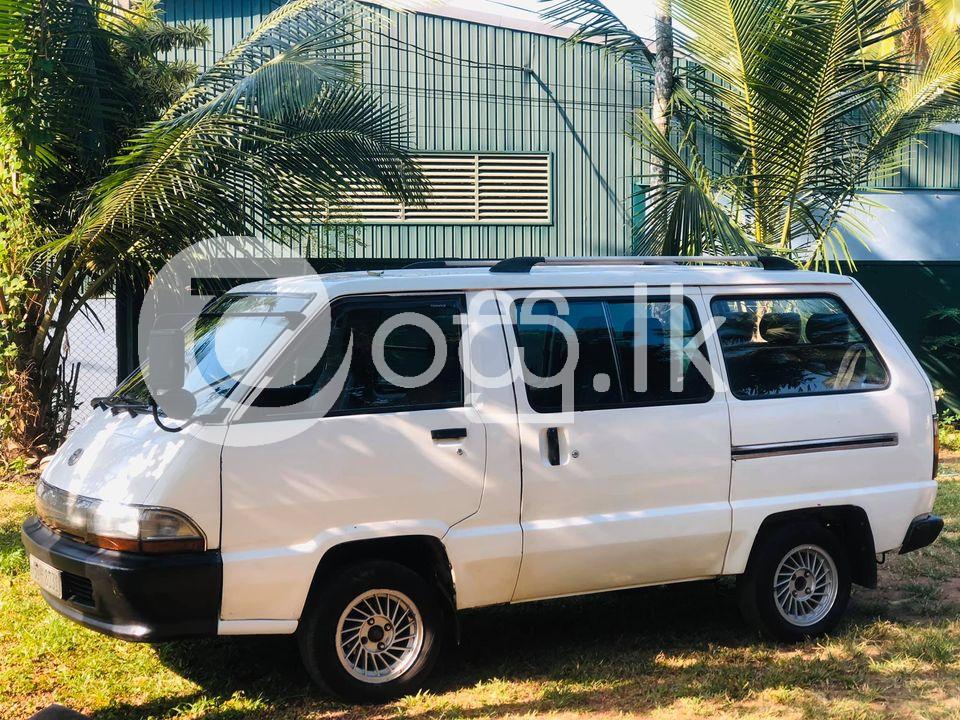 Toyota cr26 Van Vans, Buses & Lorries in Kiribathgoda