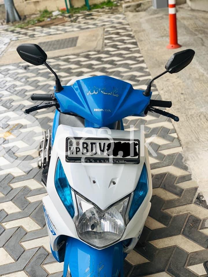 Honda Dio COLOMBO 1 Motorbikes & Scooters in Colombo 1