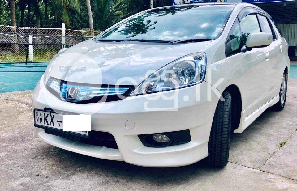 Honda Fit Cars in Colombo 1