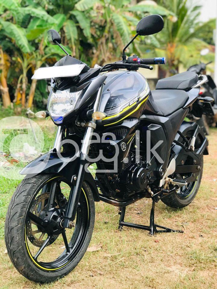 Yamaha Fz version 2 Motorbikes & Scooters in Negombo