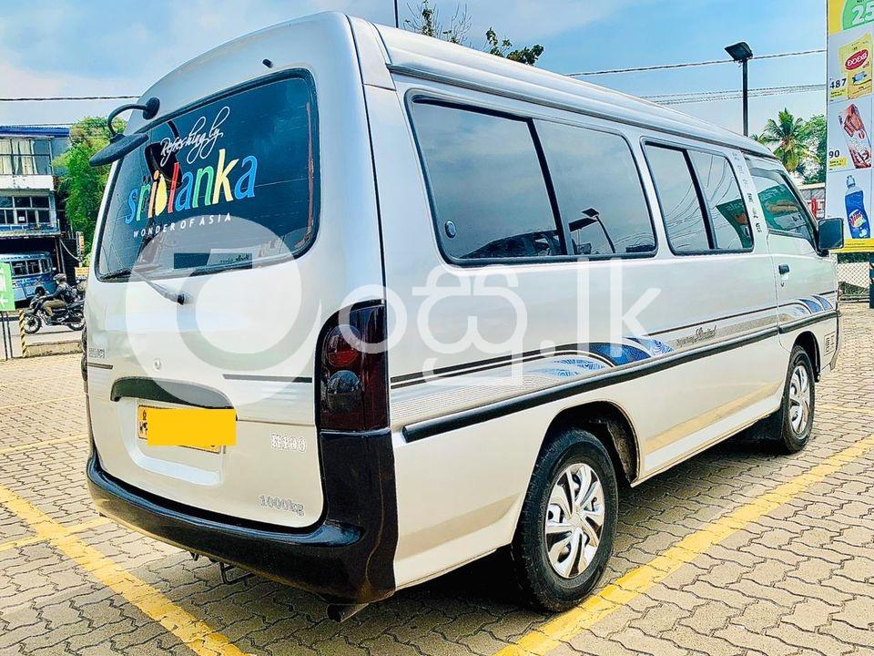 Hyundai H100 Van Vans, Buses & Lorries in Piliyandala