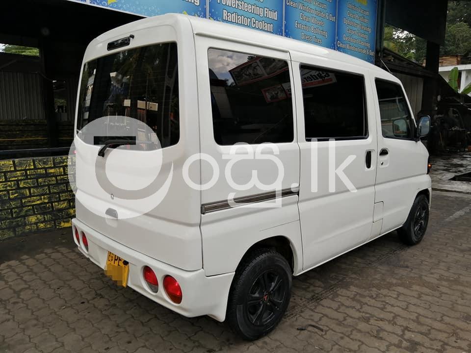 Mitsubishi Mini Cab Vans, Buses & Lorries in Kandy