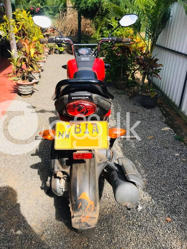 Honda navy Motorbikes & Scooters in Kurunegala