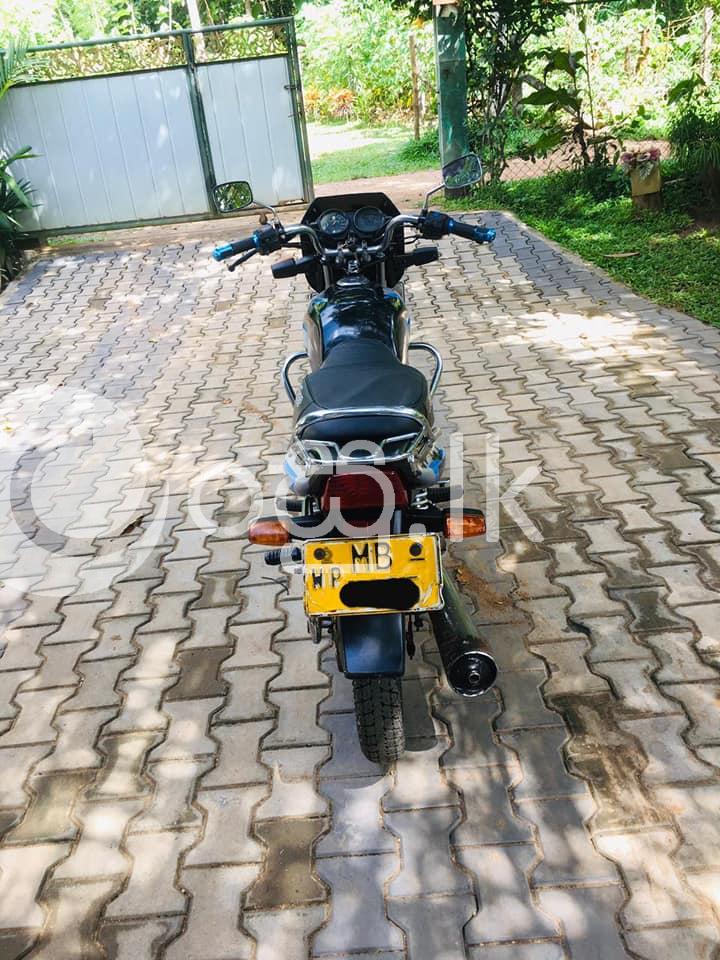 Bajaj CT 100 Motorbikes & Scooters in Kurunegala