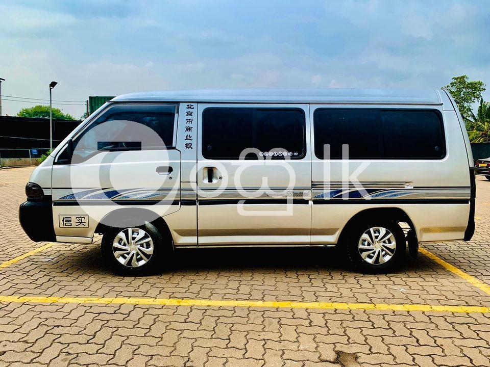 Hyundai H100 Van Vans, Buses & Lorries in Piliyandala