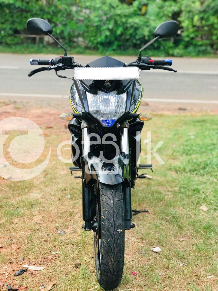 Yamaha Fz version 2 Motorbikes & Scooters in Negombo