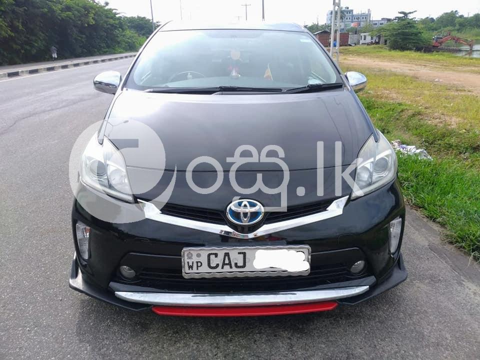 Toyota Prius S Grade Cars in Negombo