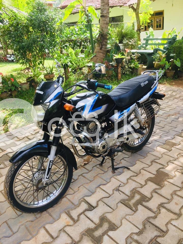 Bajaj CT 100 Motorbikes & Scooters in Kurunegala