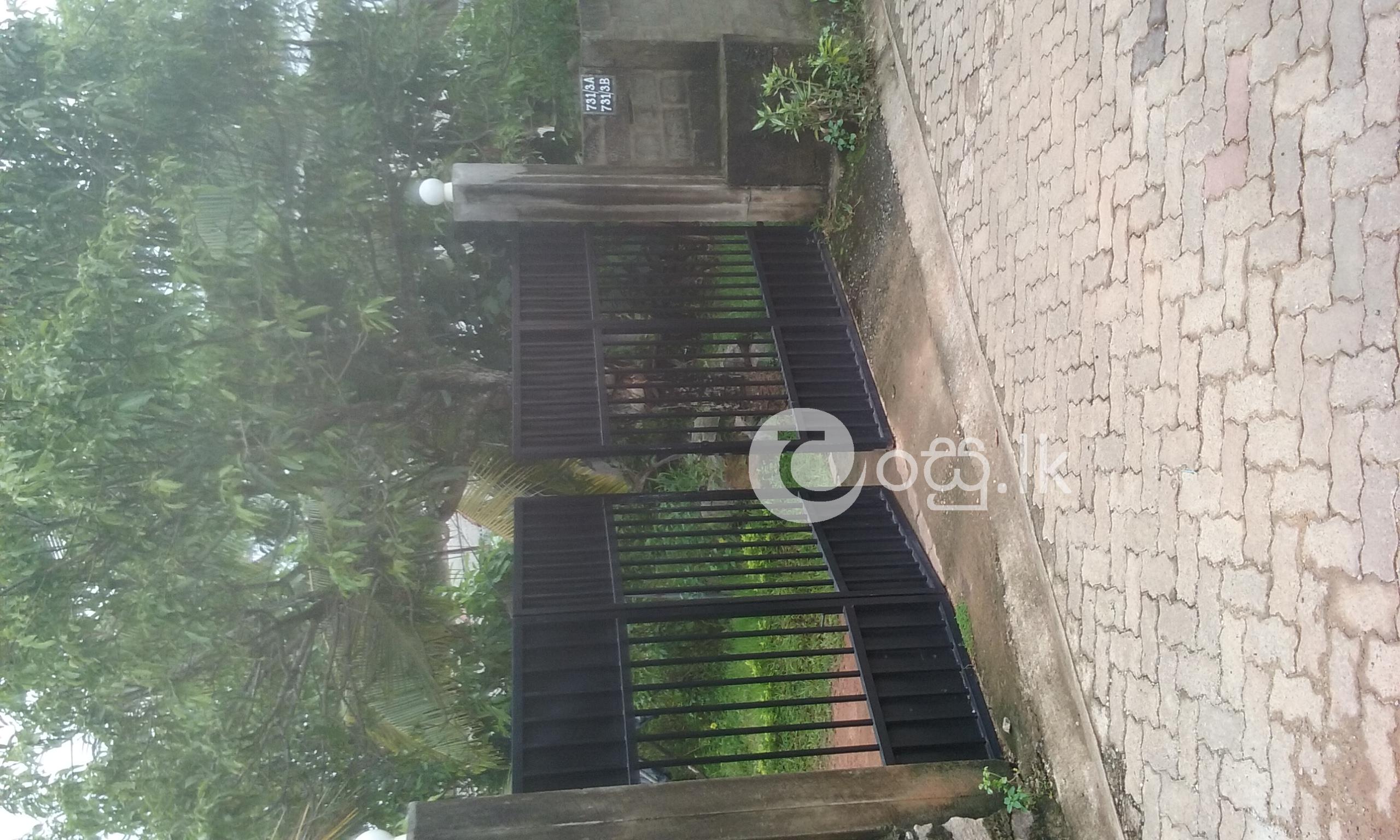 land with upstair house for sale  Land in Rajagiriya