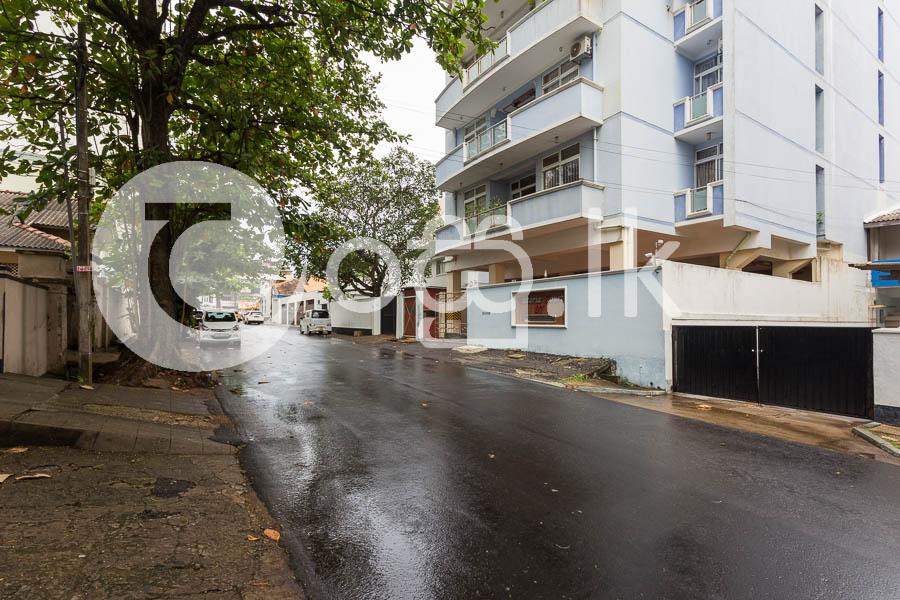 2Br apartment @ Col 4 Apartments in Colombo 4