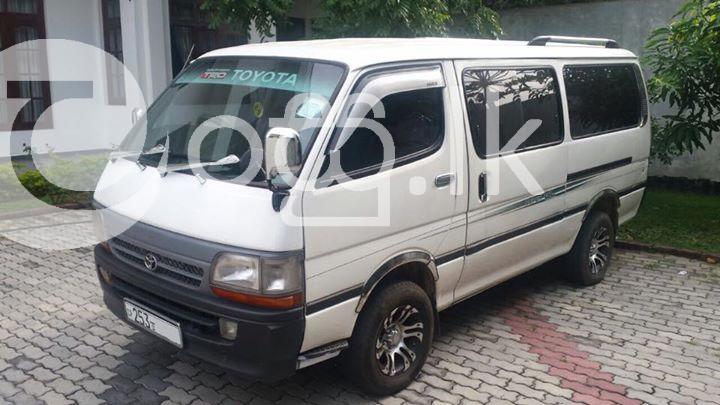 Toyota Hiace Dolphin Vans, Buses & Lorries in Dehiwala