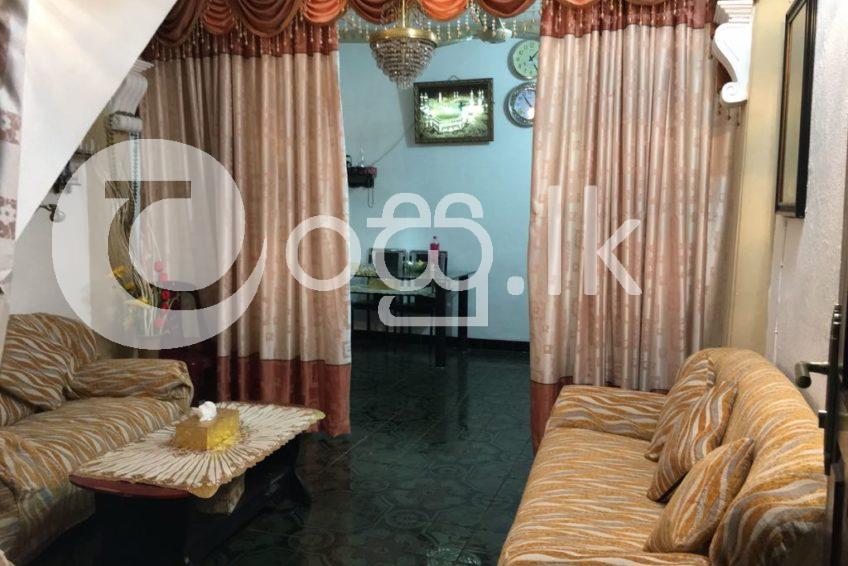 House for sale in Maradana Houses in Colombo 10