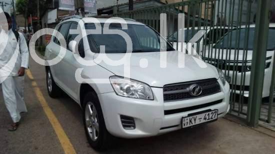 Toyota RAV4 Cars in Nugegoda