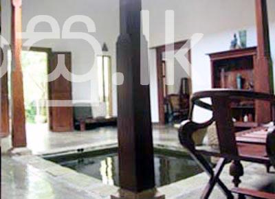 Bungalow in Galle with Antique Furniture Houses in Galle